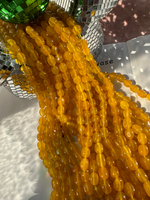 Нить бусин из тонированного кварца 7-8мм (галтовка)