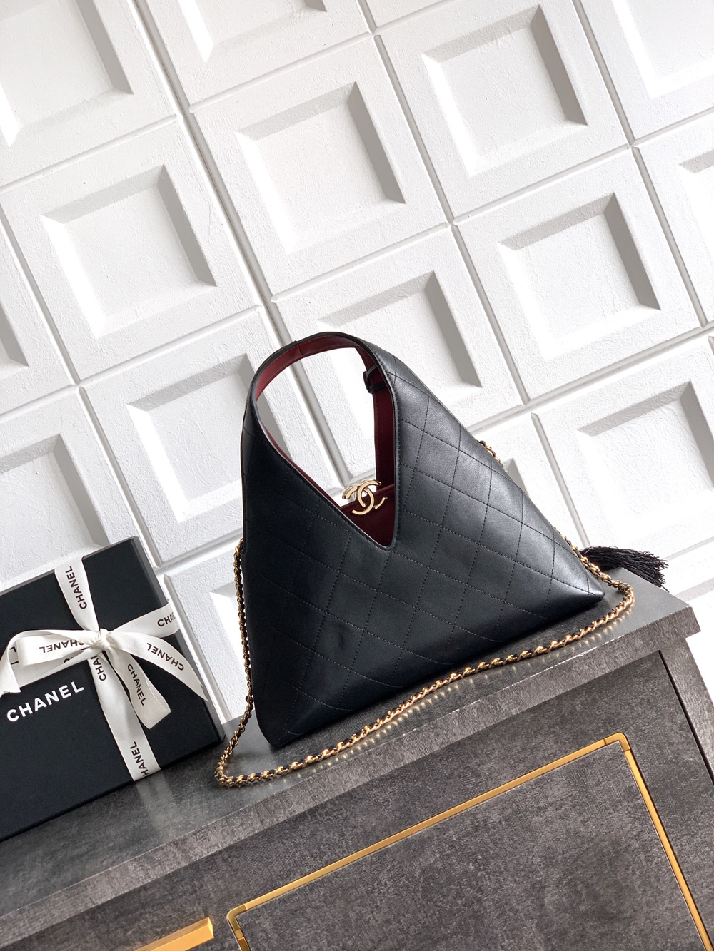 Chanel Tote 32 cm