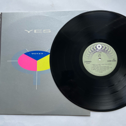 Винтажная виниловая пластинка LP Yes 90125 (Япония 1983) (Оби)