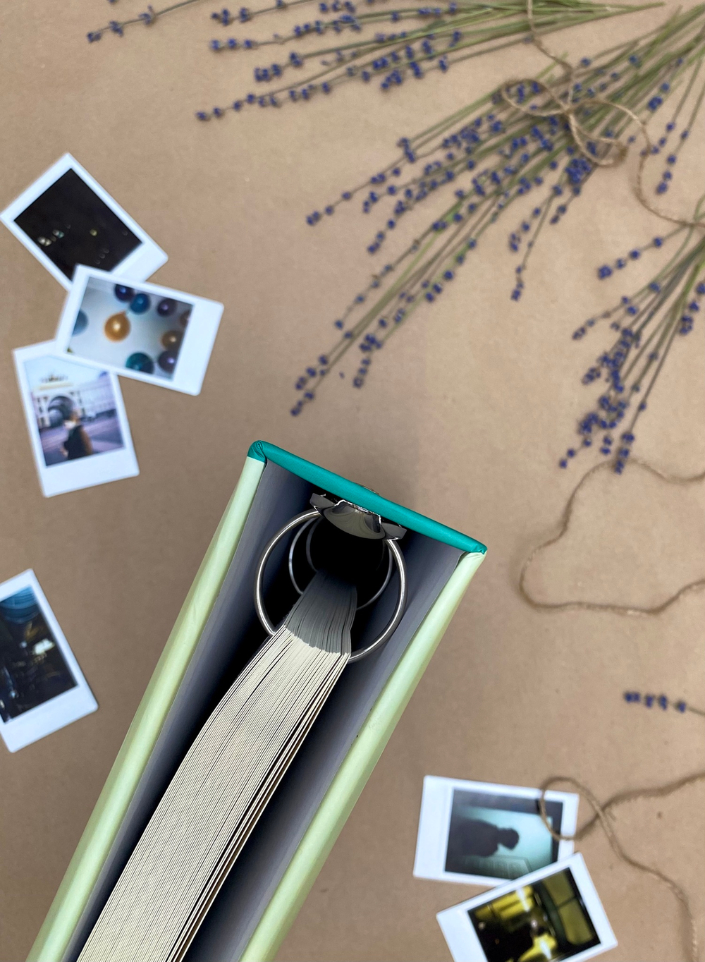 Фотоальбом на 50 магнитных листов 23х28 см, кольца magic view Замок