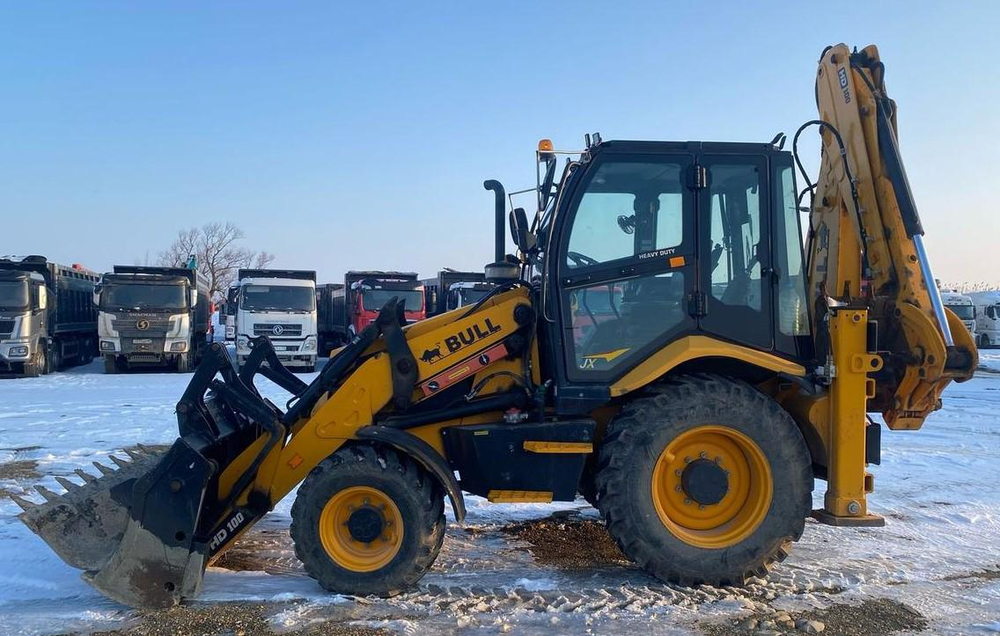 Bull HD-100 Экскаватор-погрузчик HD-100 (Дизельный, 4,4 л, 101 л.с., АТ)