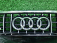 Решетка радиатора Audi Q7 1 4L (2009-2015)