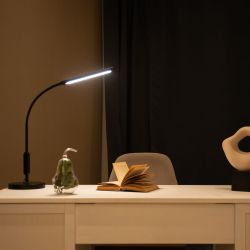 ULM-T619 10W-3000-6500K-DIM BLACK Торшер напольный светодиодный. 10W. с регулировкой наклона. Сенсорный выключатель. Диммер. Черный. ТМ Uniel