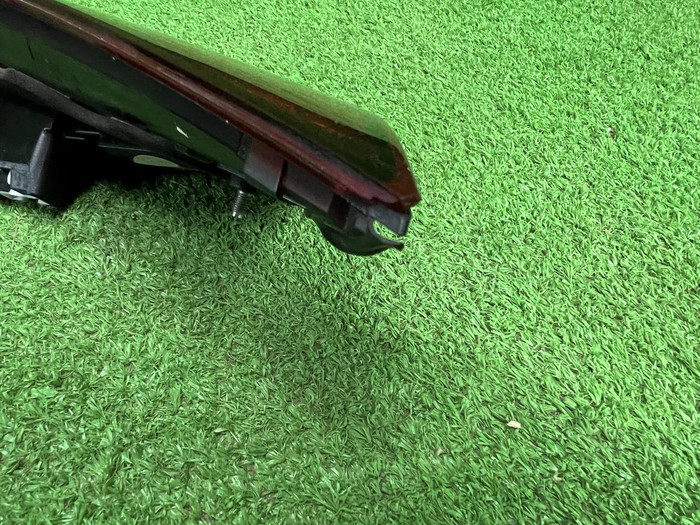 Фонарь левый внутренний Mercedes E W213 (20-23)