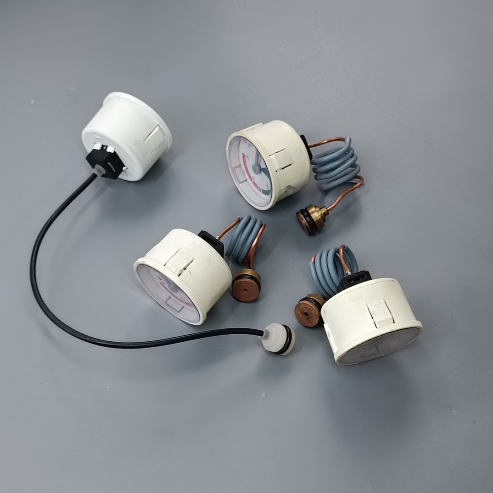 Б/У Манометр для котлов BAXI Fourtech, MAIN Four, Eco Home, Eco4s арт. 8922460, 7730256, 7730239