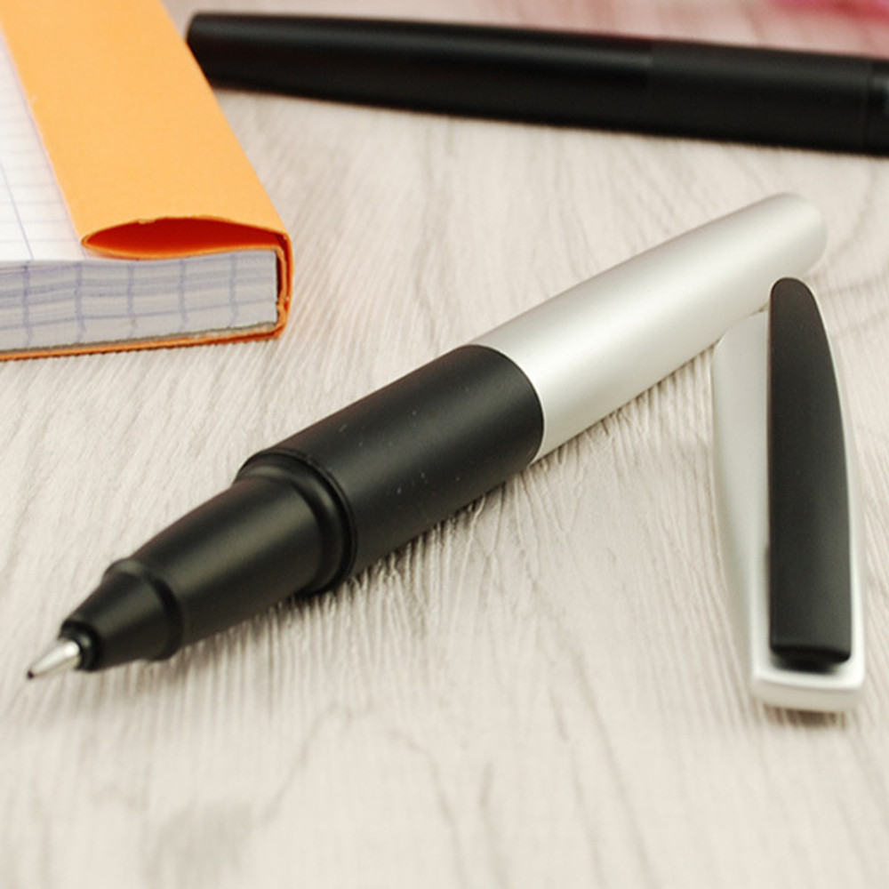 Роллер Tombow Zoom 535 Silver Black