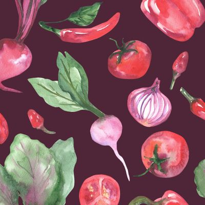 Красные овощи на темном