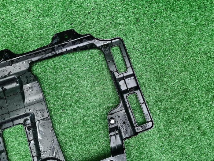 Кронштейн пола правый LR Discovery Sport (19-нв)