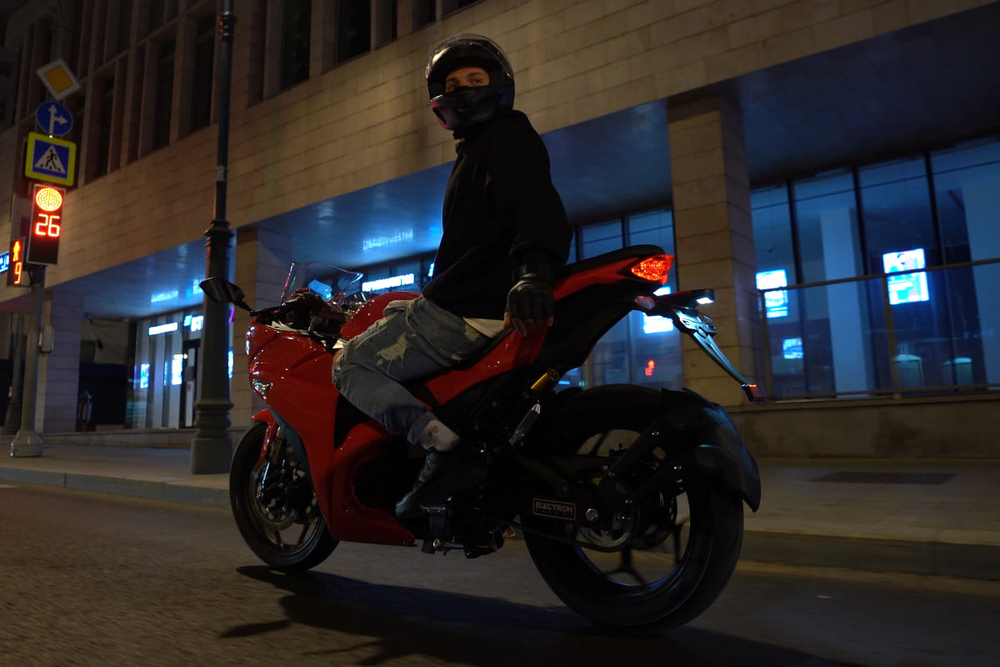Электромотоцикл JOSE R3 Mid
