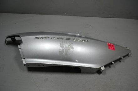 пластик задний правый Suzuki Skywave 650 CP51A 2005 47111-10G10