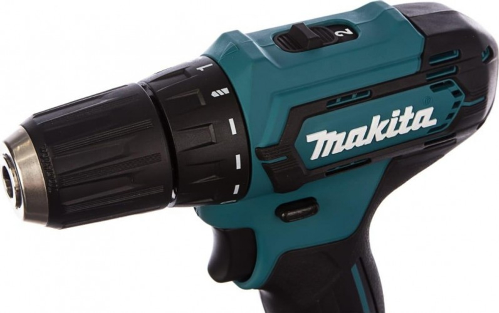 Аккумуляторный шуруповерт MAKITA DF333DWYE