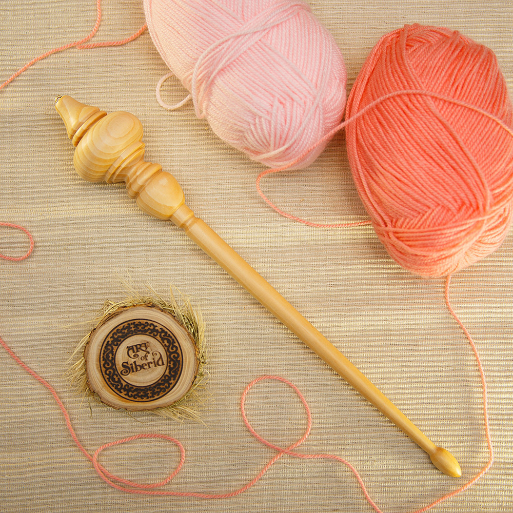 Подвесное опорное веретено из дерева сибирский кедр. Art of Siberia. B50