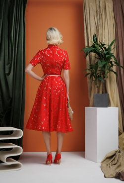 Кружевное платье с короткими рукавами красное 08-02-25 SS