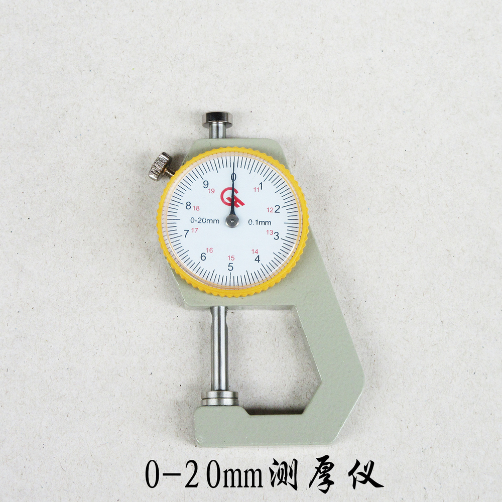 Толщиномер в футляре