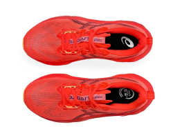 Кроссовки для бега мужские Asics Novablast 5 M Красные