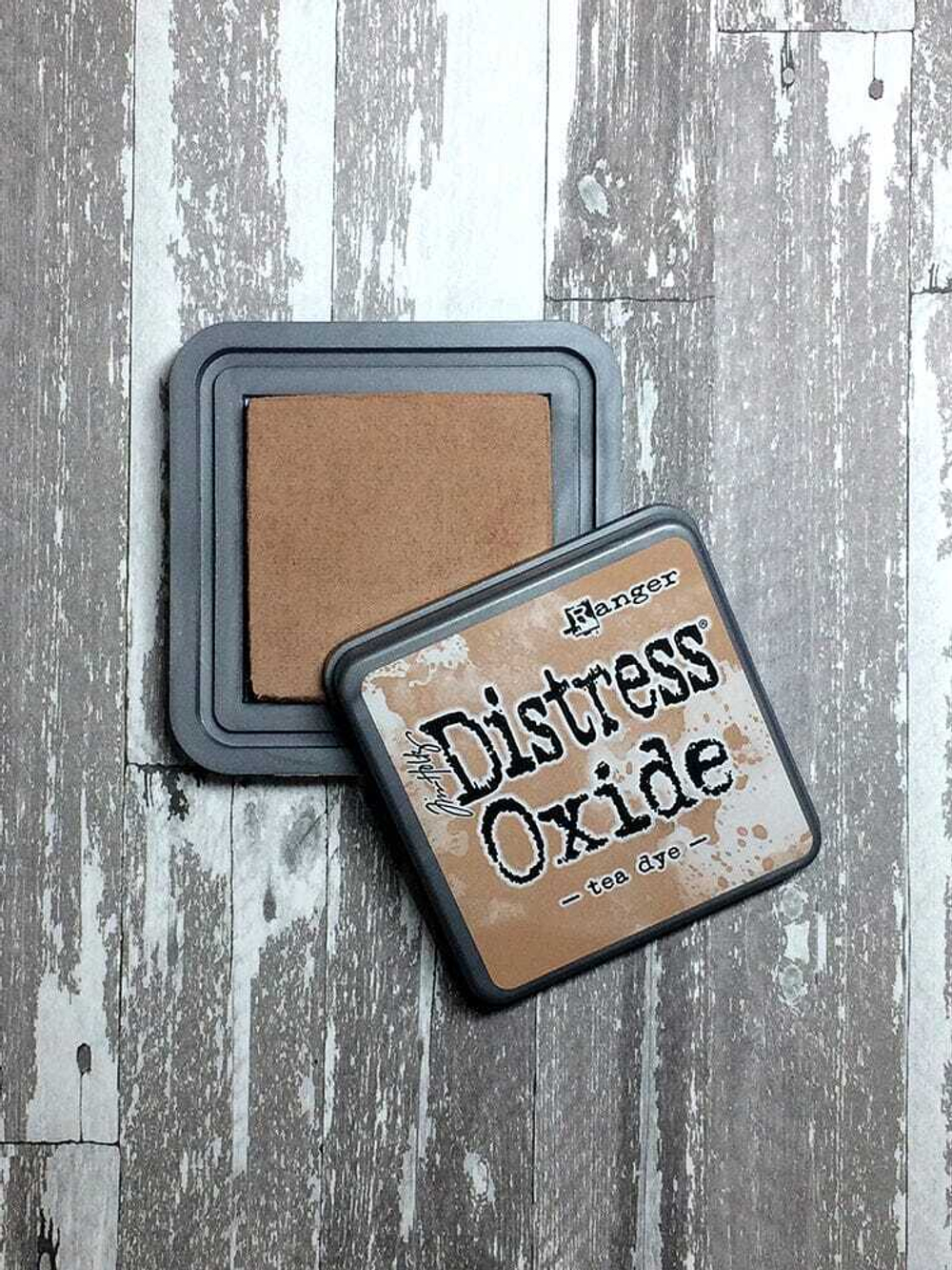 Distress Oxide Pad. Tea Dye