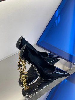 Туфли Yves Saint Laurent