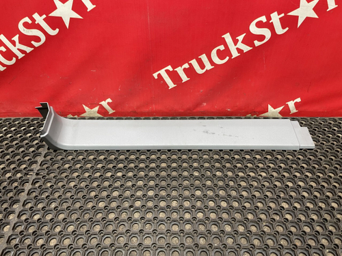 Накладка салона левая 2016г.