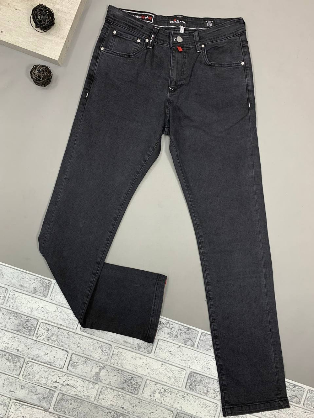 Джинсы Kiton