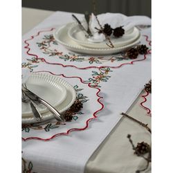 Набор из двух салфеток под приборы Festive wreath из коллекции New Year Essential, Ø38 см