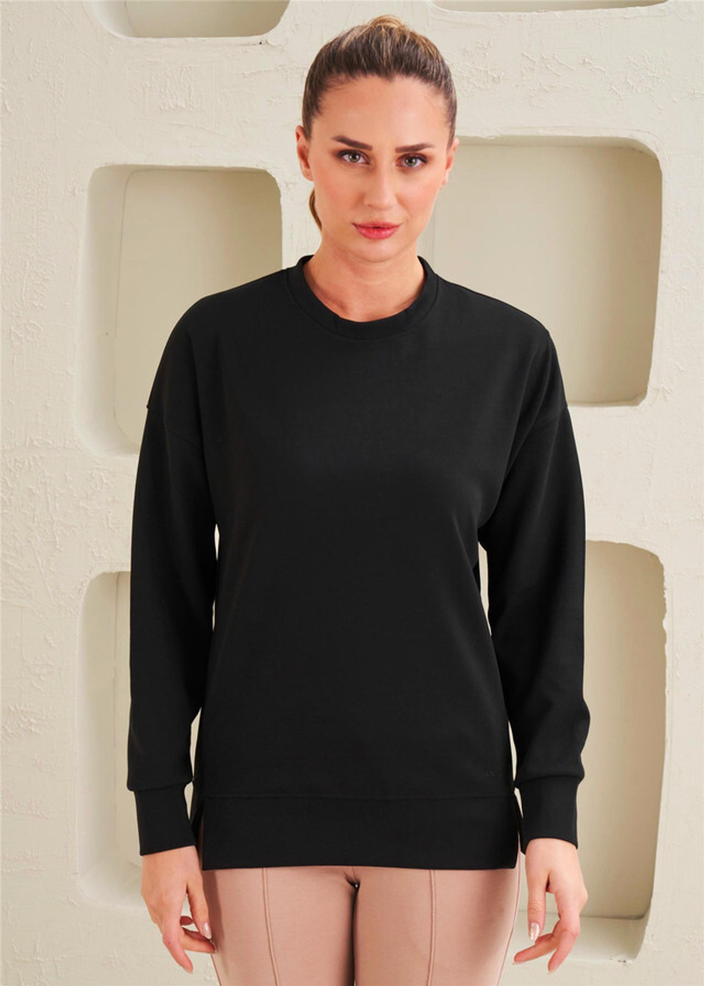 Женская футболка с круглым вырезом - Сочетание базового стиля и комфорта - 41517