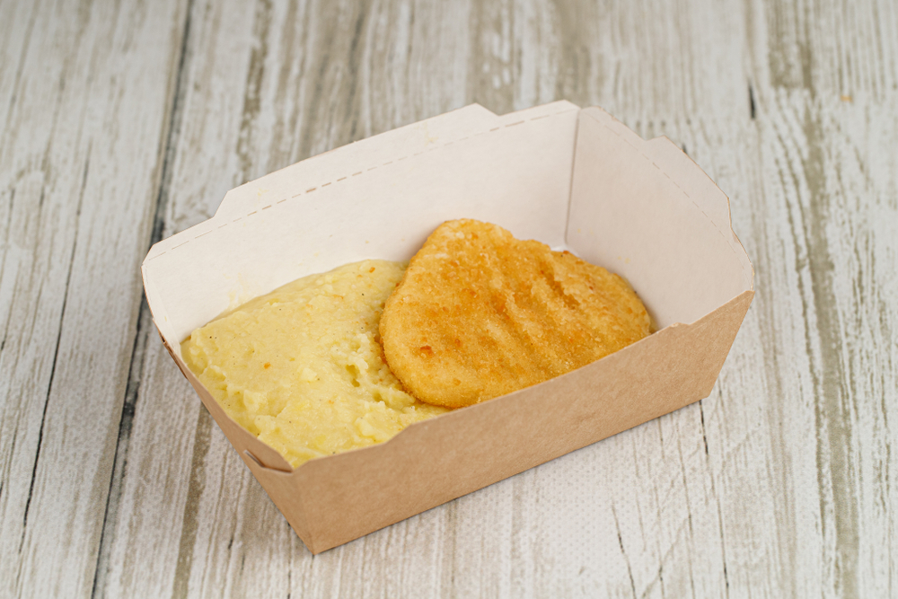 Куриная грудка в панировке с картофельным пюре