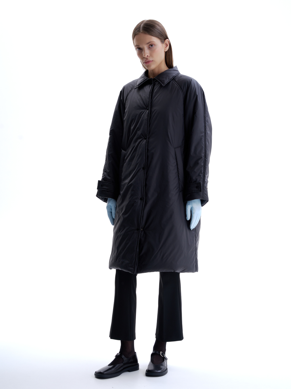 Утепленное пальто со съемным шарфом