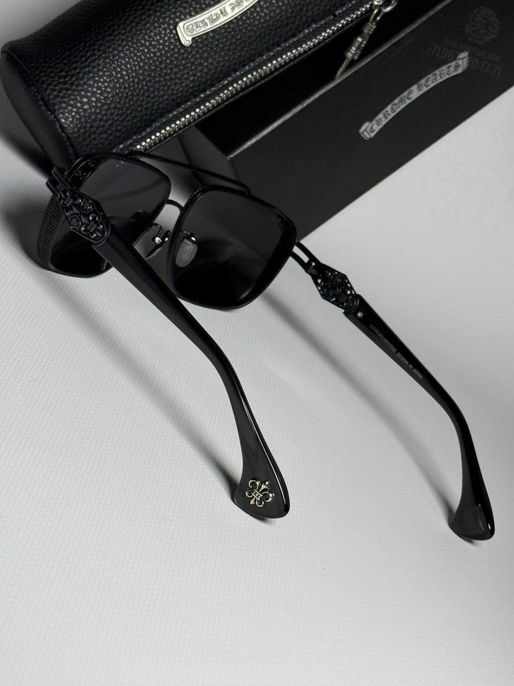 Солнечные очки Chrome Hearts
