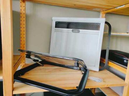 Окно откидное Mobile Comfort W5045R3 500x450 мм, штора рулонная, антимоскитка