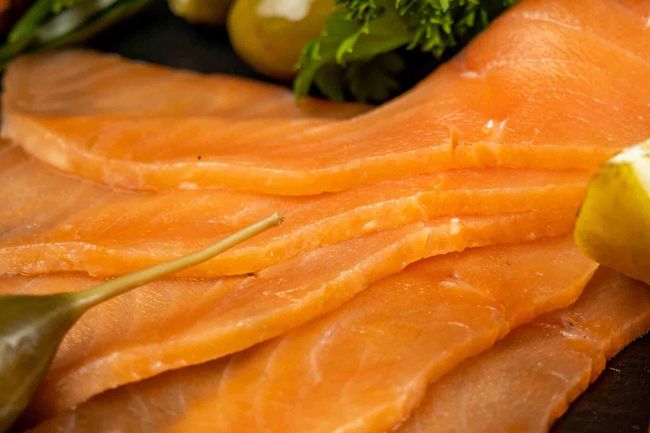 Закуска из рыбной нарезки