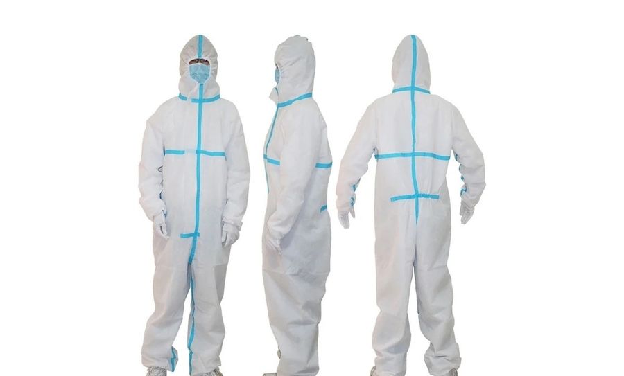 Большое поступление защитных комбинезонов из мембраны