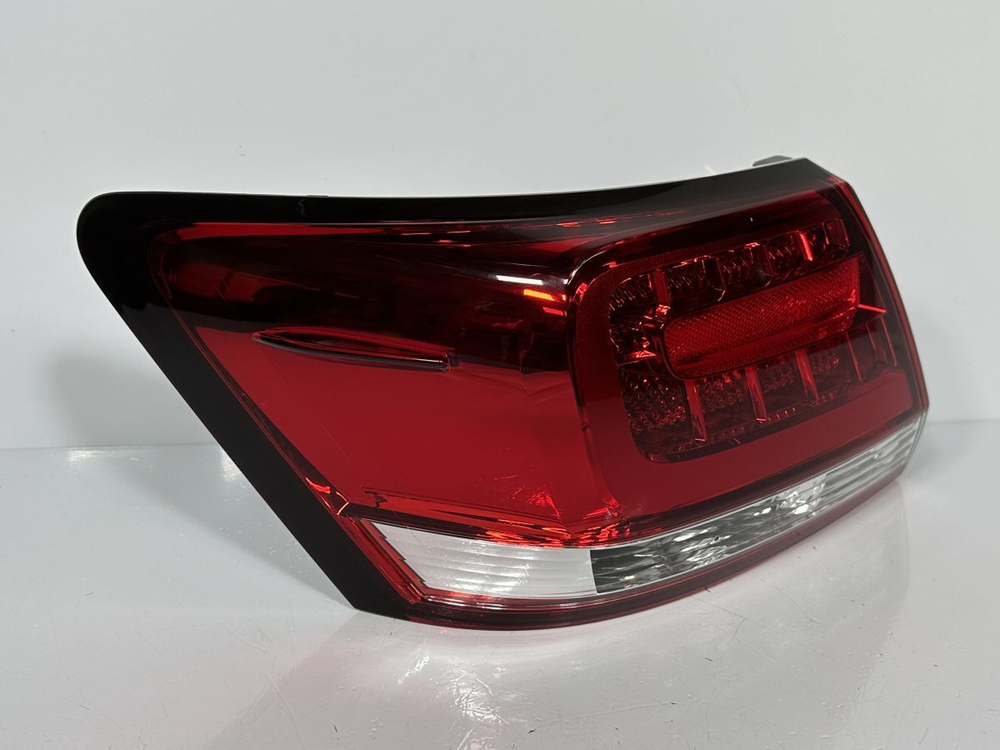 стоп левый Toyota Premio ZRT260 20-461