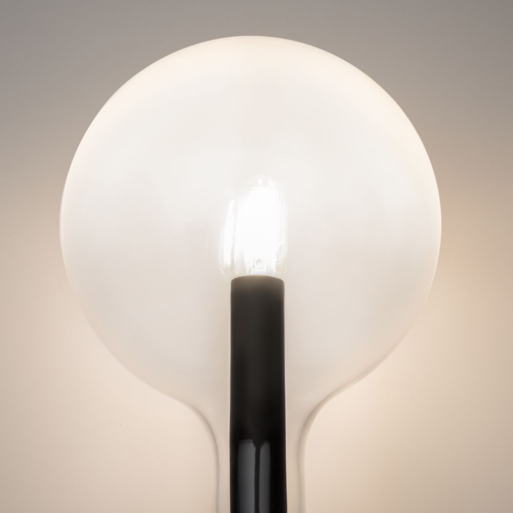 Настенный светильник (бра) Maytoni MOD333WL-01B