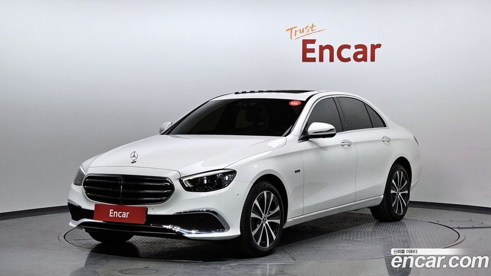 Mercedes-Benz E-Class W213 E300e 4MATIC Exclusive (02.2021)