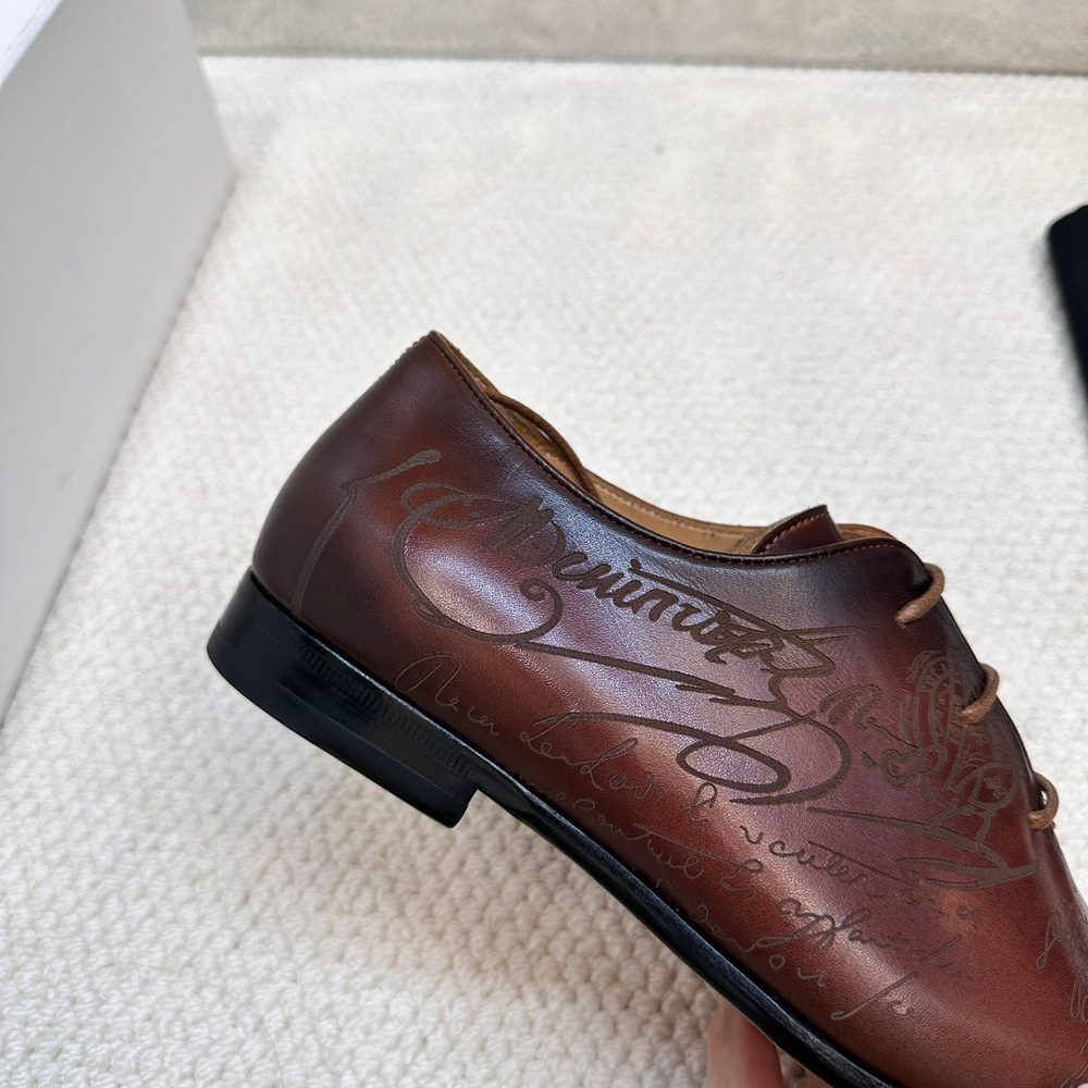 Дерби с ручной росписью