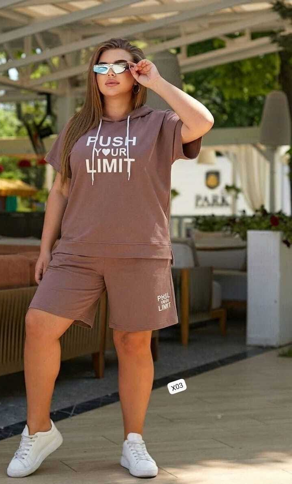 Костюм двойка с шортами