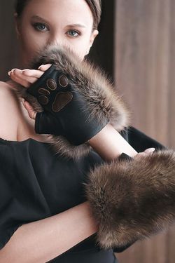 Брелок из меха «Енотик»