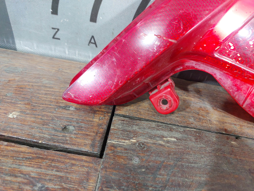 ПТФ задний правый Kia Rio 4 (FB) 17-20 Б/У Оригинал 92406H0000