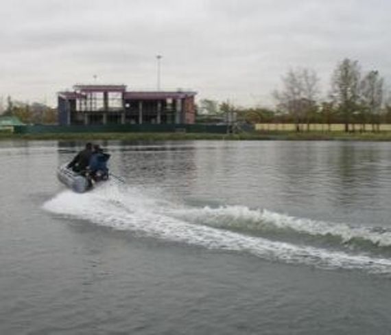 Надувная лодка Флагман 380 IGLA