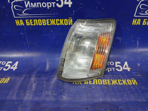 Габарит левый TOYOTA CROWN 1997