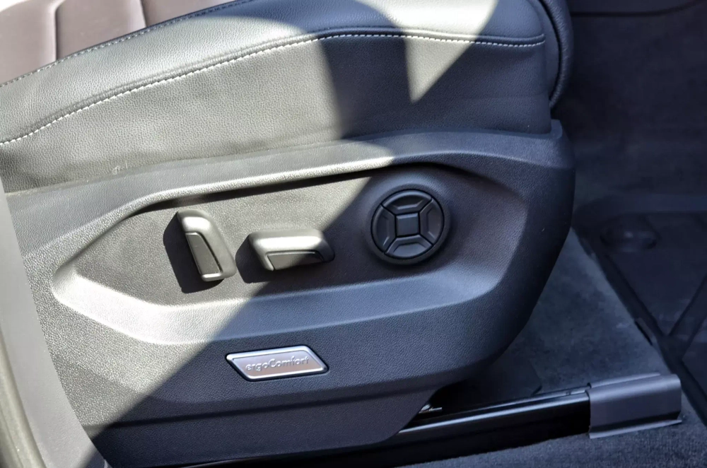 VOLKSWAGEN Touareg 2021