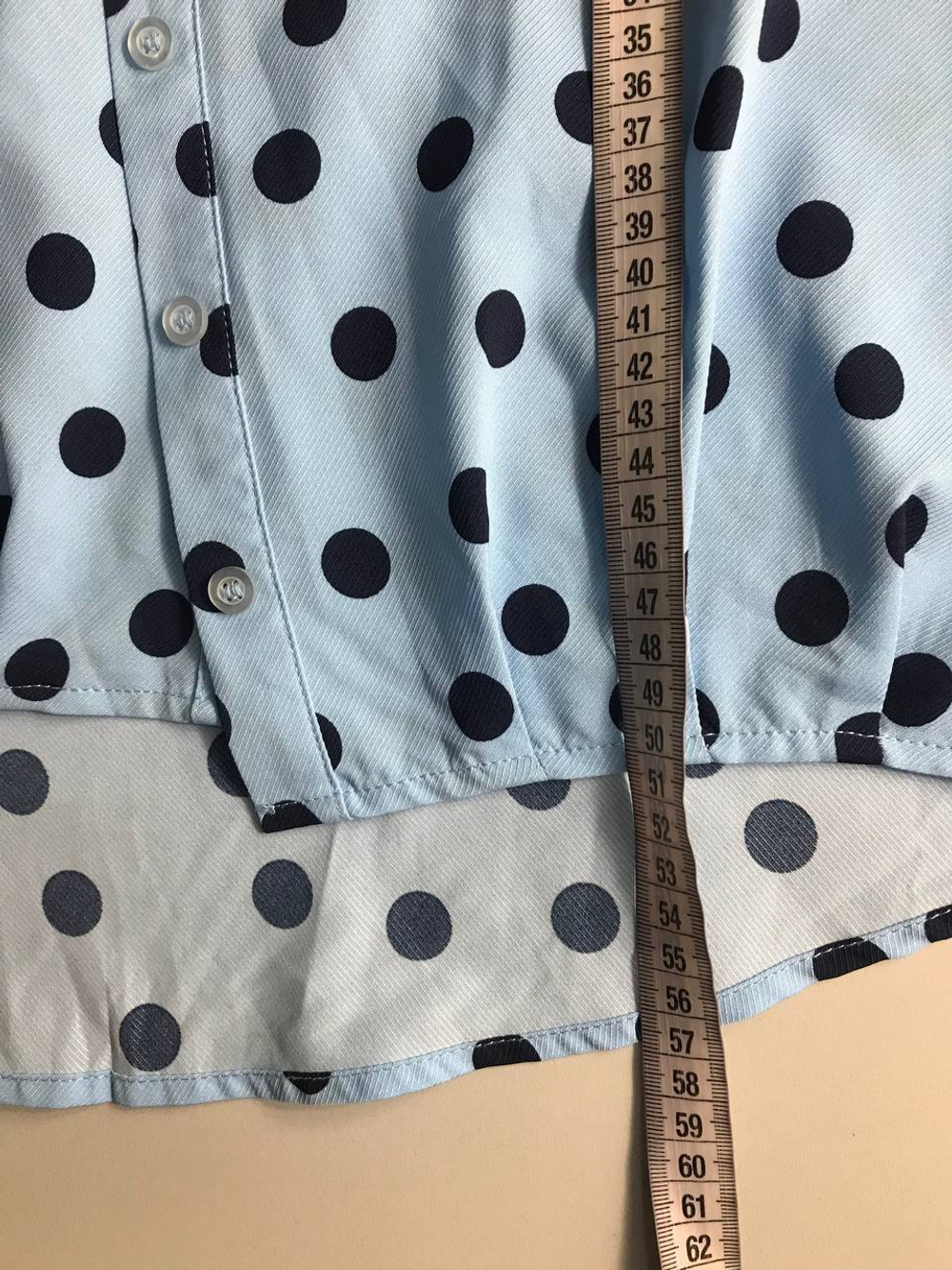 Блузка в озорной горох, маркировка М,визуально на 46 размер