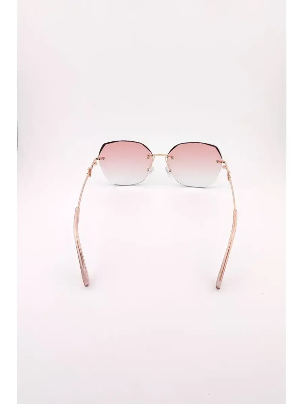 Очки солнцезащитные