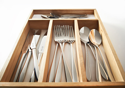 Нож столовый Eden Viners