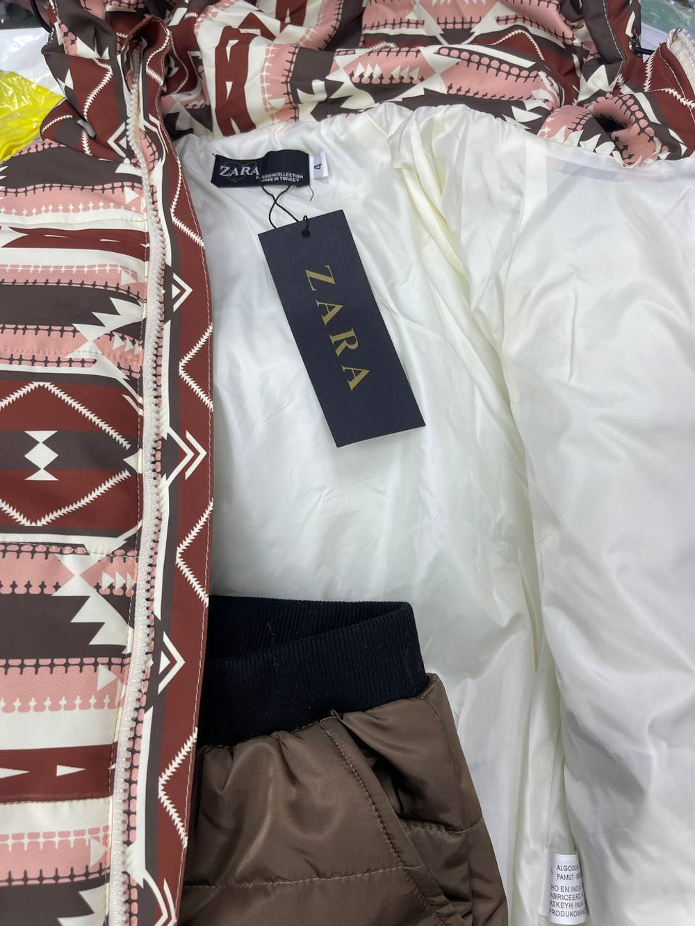 Осенний костюм Zara для девочек