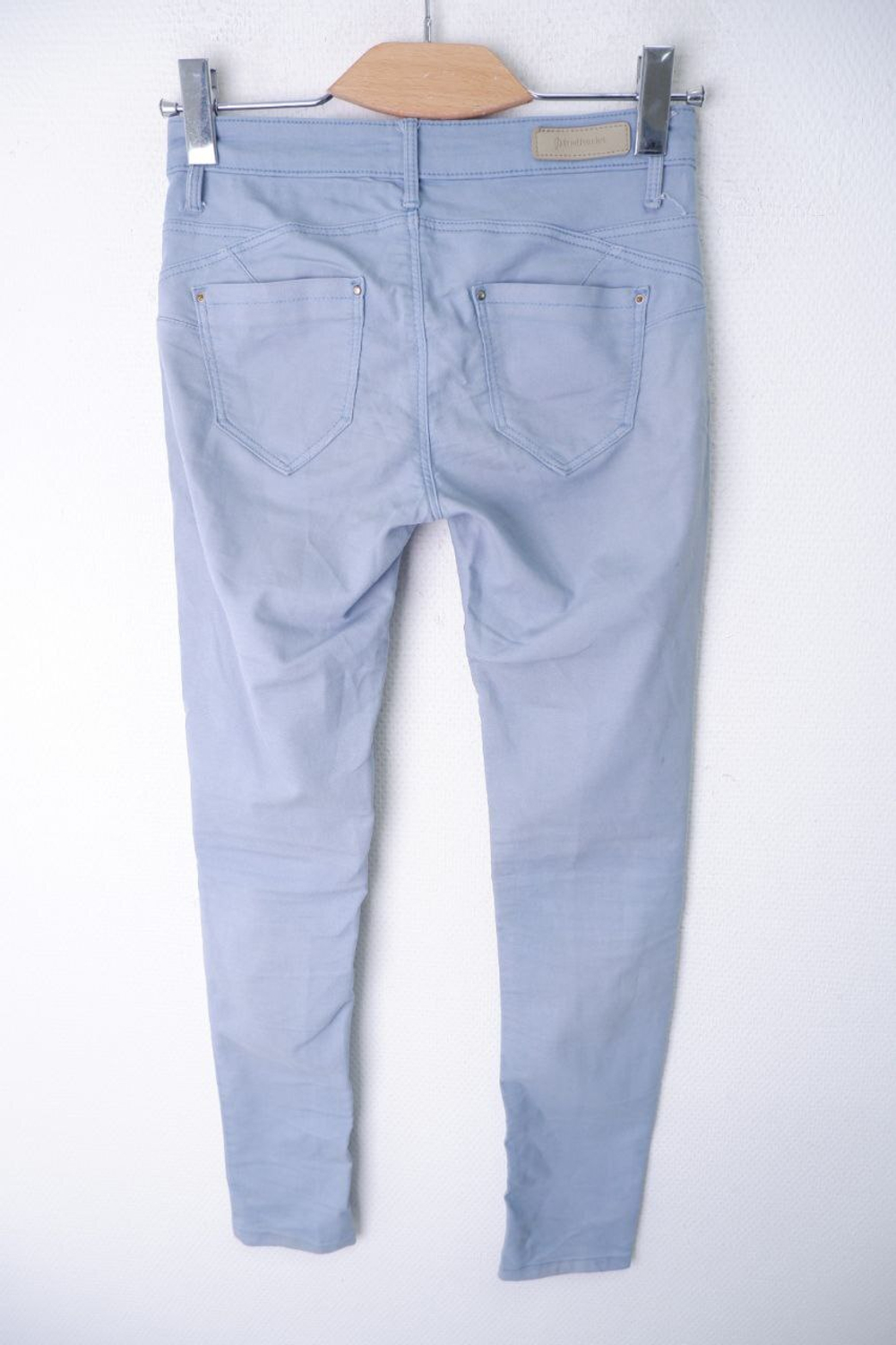 Джинсы Stradivarius светлые 42 размер