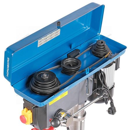 Цена на NORDBERG (ND20118) Станок сверлильный (850Вт, 20 мм, 12 скоростей,тиски)