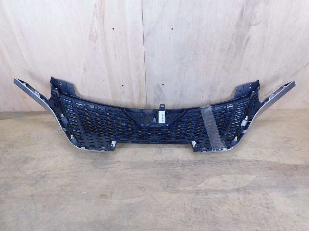 решетка радиатора Toyota Allion ZRT260 2017