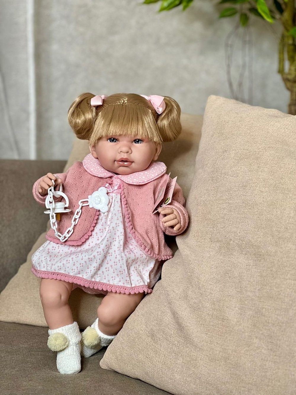 Кукла Berbesa мягконабивная 45см Daniela (4508K)