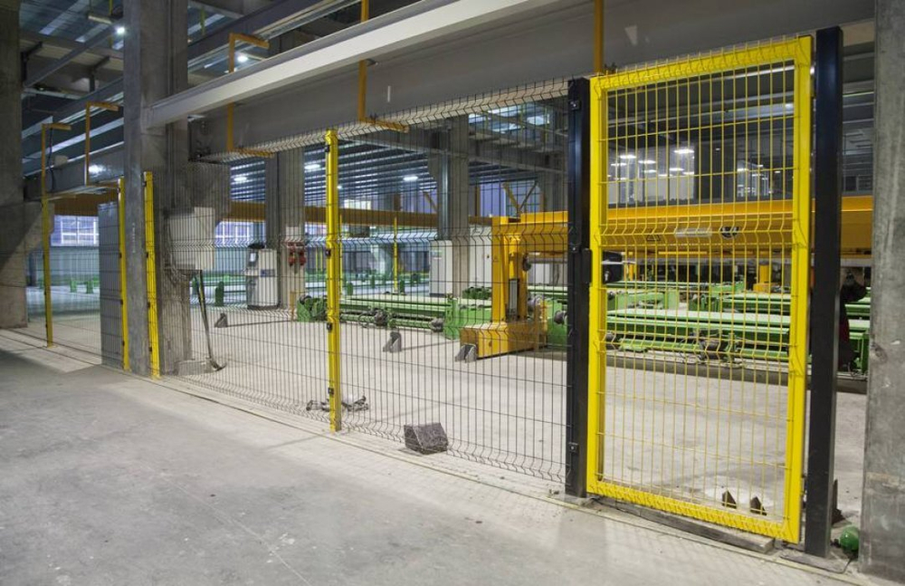 Панель PROFI пруток Ø 4.8-5мм, яч. 55х200, Ш2500мм (ГТЛ)